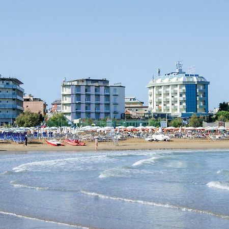 Casa Loris Hotel Cattolica Exterior photo